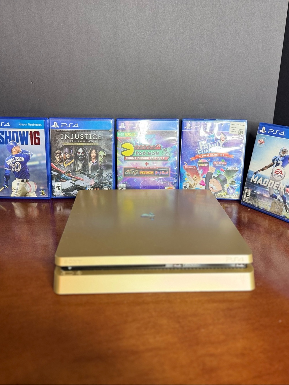 Sony PlayStation 4 PS4 Slim 1TB Gold Console CUH-2015B w/ 2 Gold Controllers